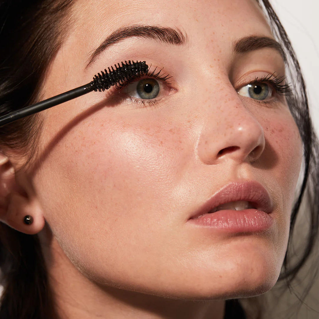 THE MASCARA